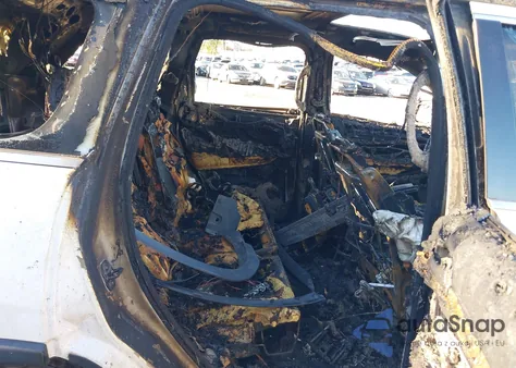 2016 Jeep Grand Cherokee Limited z USA, uszkodzony, nr VIN 1C4RJFBGXGC462902